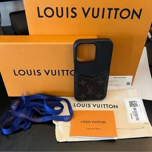 Louis Vuitton LV iPhone 13 Pro Apple phone bumper case black monogram pattern